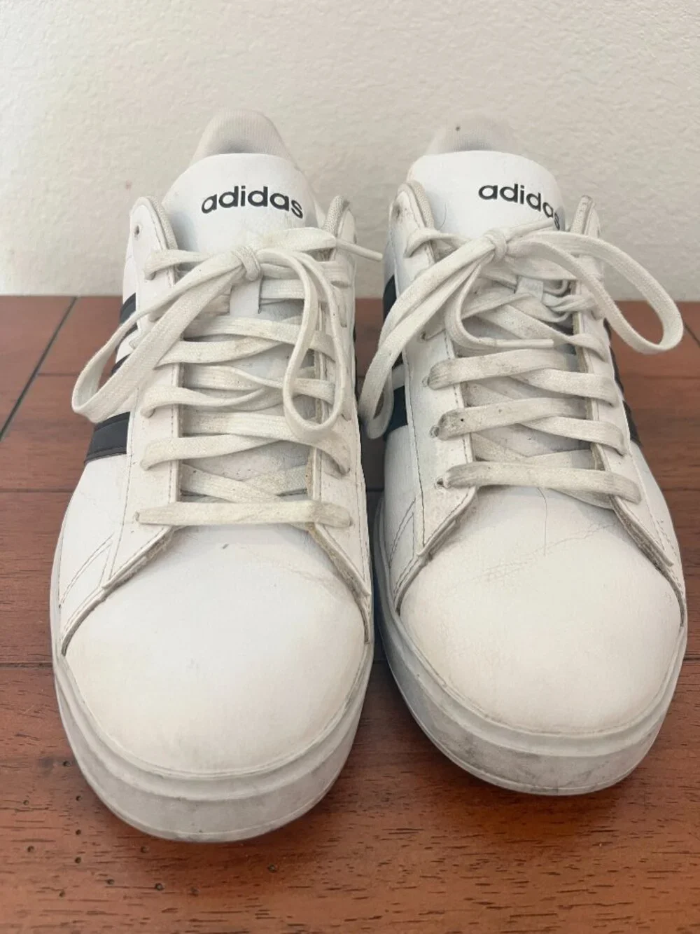 Adidas Men's Grand Court Sneakers White with Black Stripes size 11